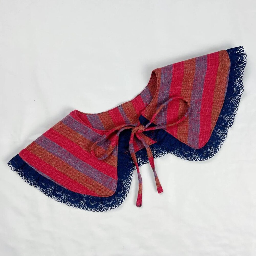 Striped Detachable Collar with Dark Blue Lace Trim
